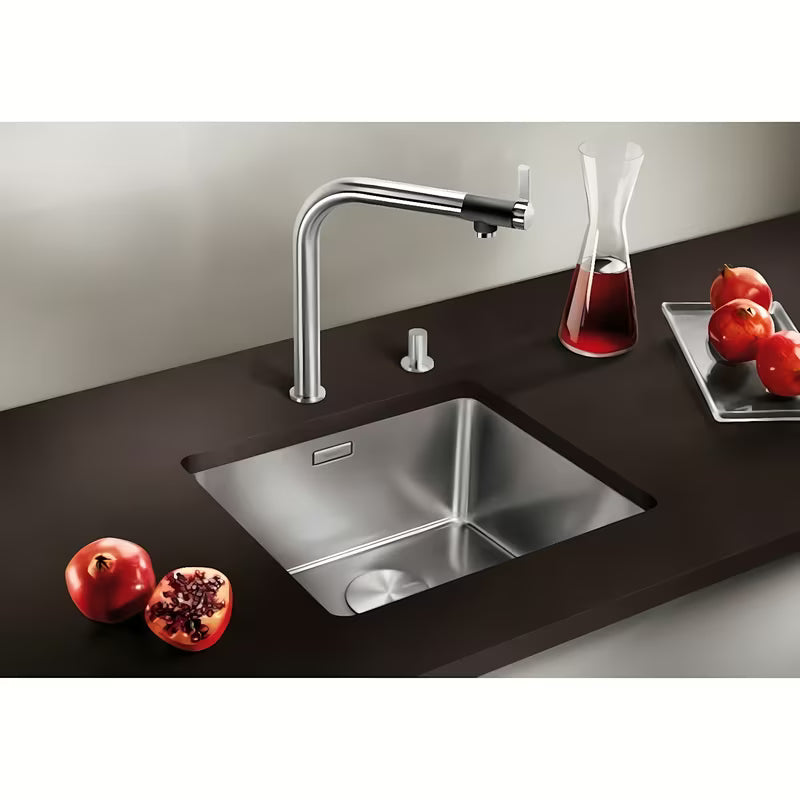 Stalowy nierdzewny zlewozmywak kuchenny zlewozmywak jednokomorowy Blanco Andano pod blat roboczy w wykończeniu jedwabisty połysk