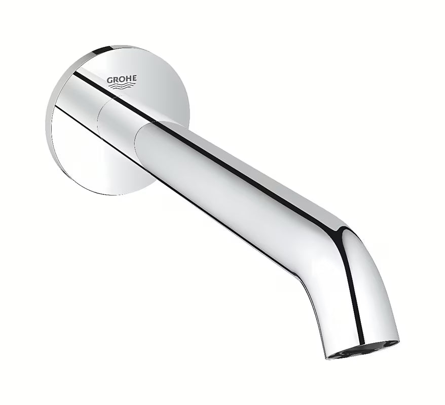 Chromowana wylewka wannowa Grohe Essence New pro do montażu ściennego z perlatorem.