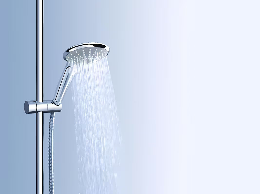 Zestaw prysznicowy Grohe Euphoria 110 Duo w chromie z słuchawką prysznicową, drążkiem prysznicowym, wężem i półką EasyReach.
