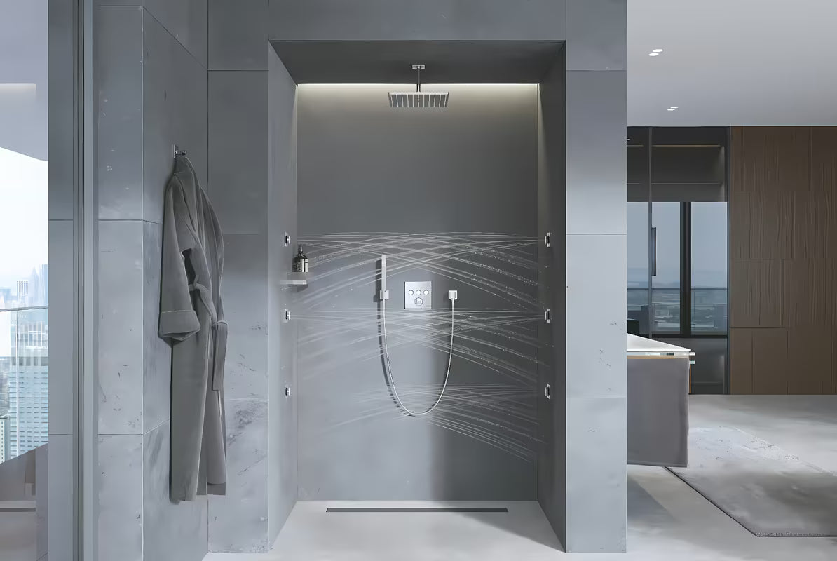 Stały chromowany uchwyt prysznicowy Grohe Euphoria Cube o kwadratowym wzornictwie.