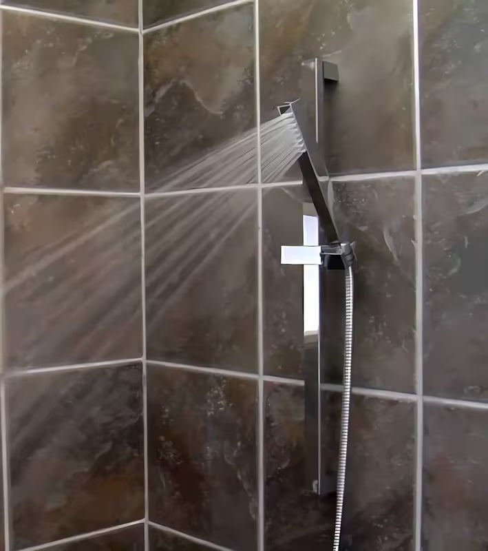 Słuchawka prysznicowa Grohe Euphoria Cube w chromowanym wykończeniu o kwadratowym designie