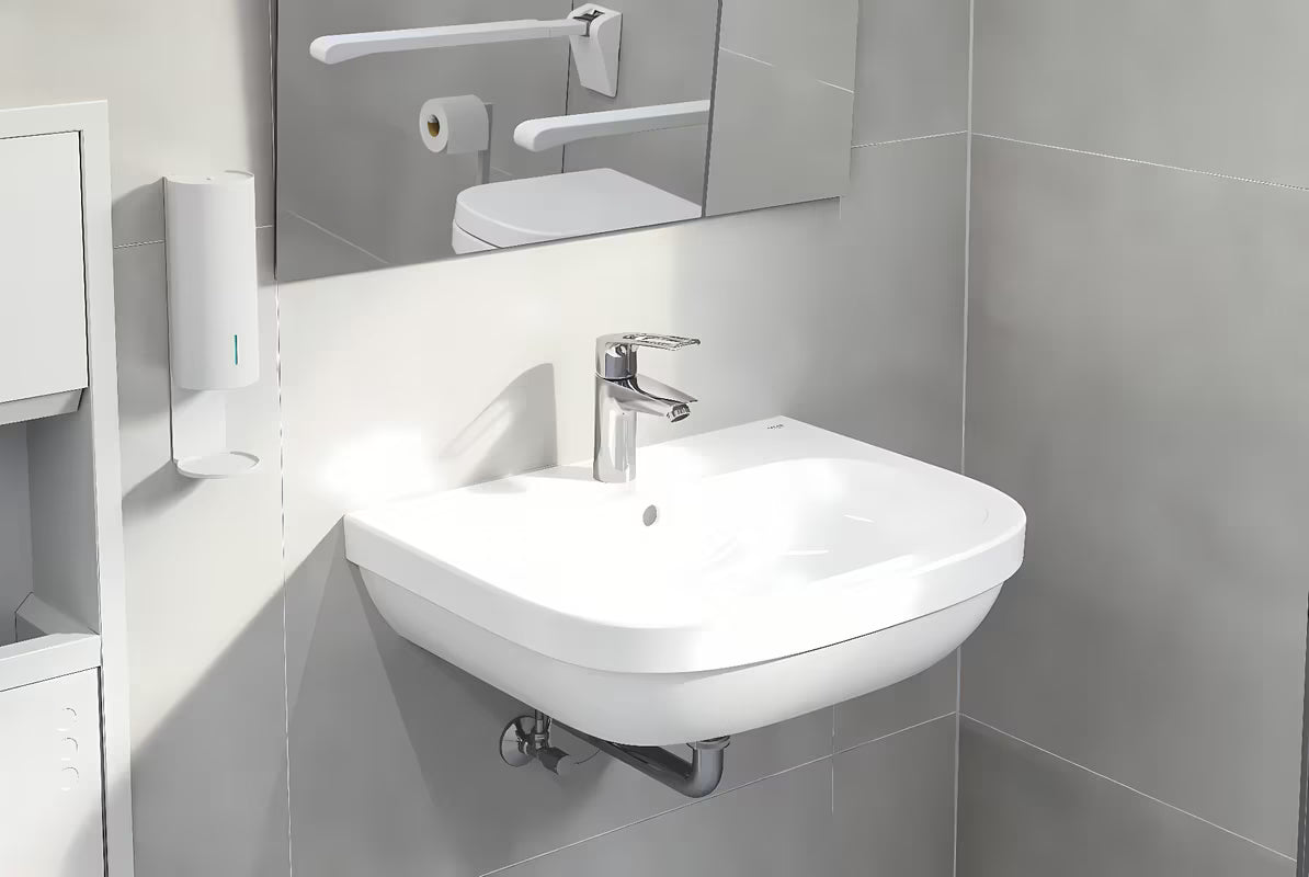 Umywalka wisząca Grohe Euro Ceramic 60 w kolorze alpejskiej bieli z przelewem i otworem pro baterię