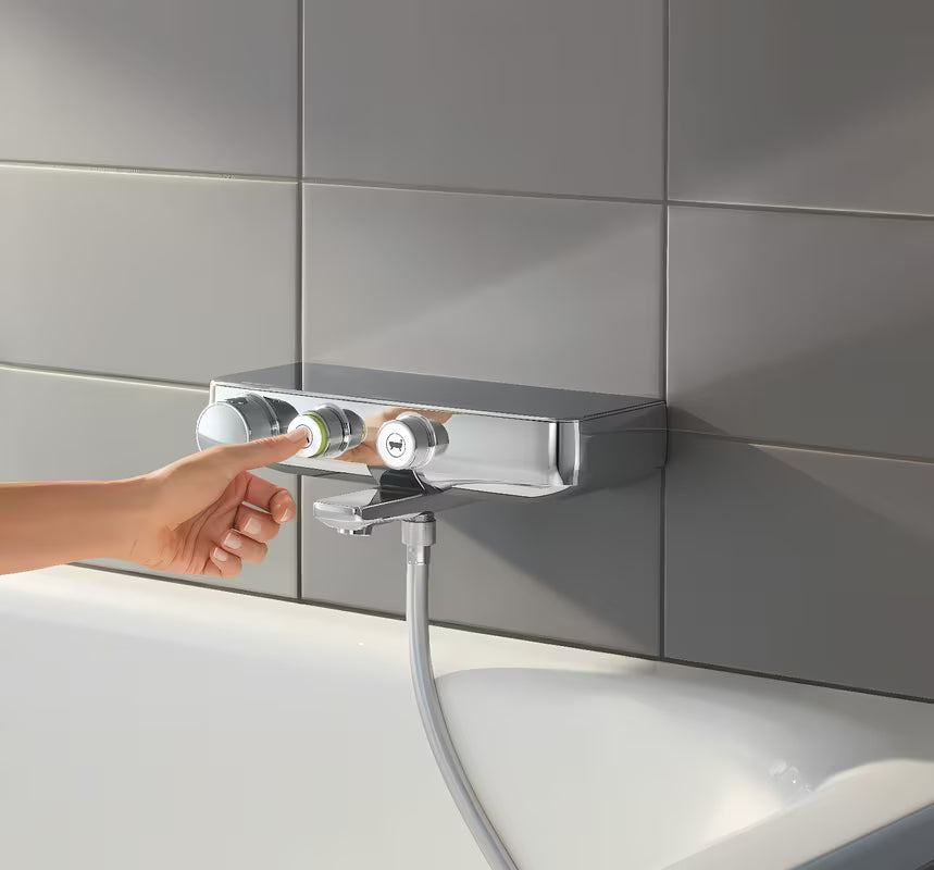 Chromowana termostatyczna bateria wannowa Grohe Grohtherm smartcontrol pro przełączanie między wanną a prysznicem