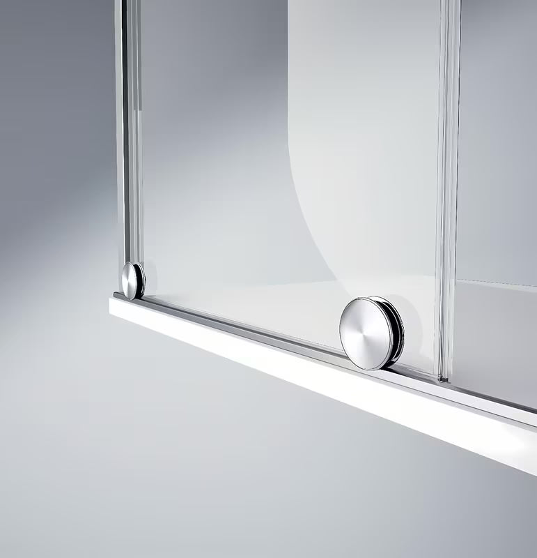 Ścianka prysznicowa Walk‑in- Hüppe Xtensa pure 140 cm w wykończeniu chrom połysk, ze szkłem przezroczystym i drzwiami przesuwnymi.