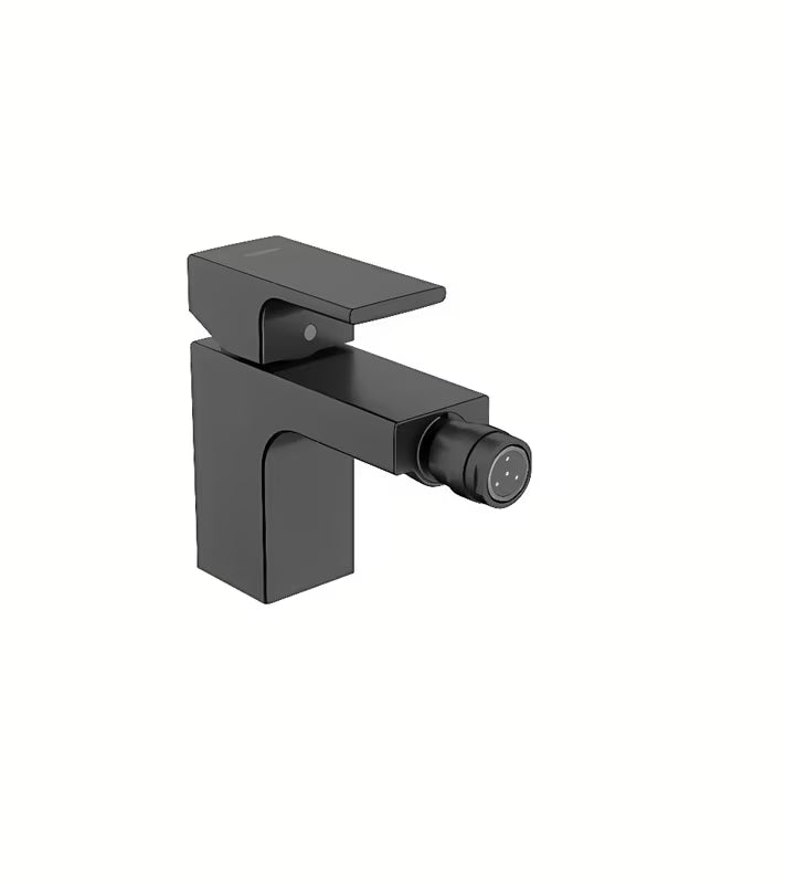 Bateria bidetowa jednouchwytowa Hansgrohe Vernis Shape w matowej czerni z odpływem i ergonomicznym uchwytem.