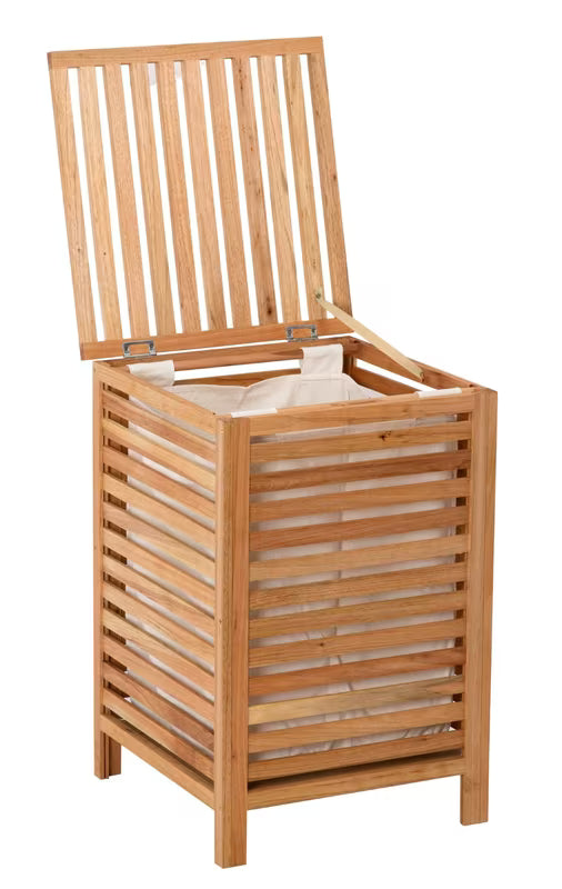 Stojący kosz na pranie Naturel Home w dekorze orzecha, z matową powierzchnią i wyjmowaną wkładką tekstylną.