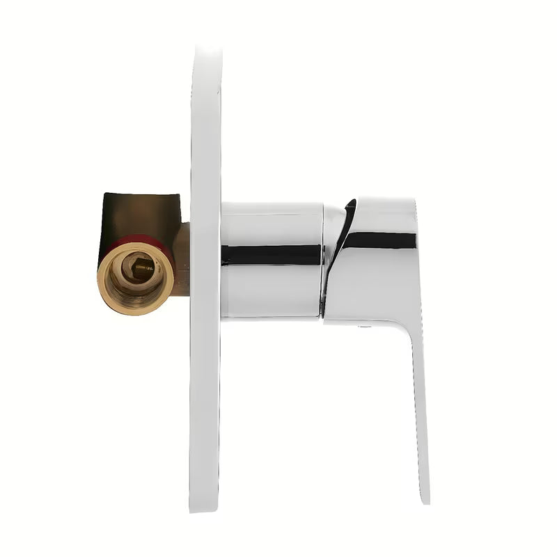 Podtynkowa jednouchwytowa bateria prysznicowa Optima Cube Way w chromowanym wykończeniu o czystym, minimalistycznym designie.