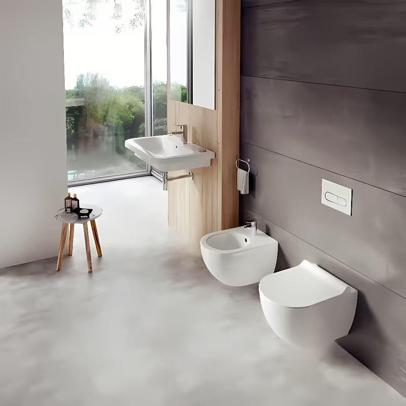 Białe miska WC wisząca Ravak Chrome RimOff bez kołnierza spłukującego z ukrytym mocowaniem EasyFix