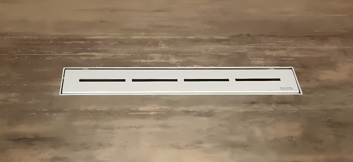Nierdzewny odpływ liniowy Ravak Runway 85 cm w połysku pro do montażu wolnostojącego.