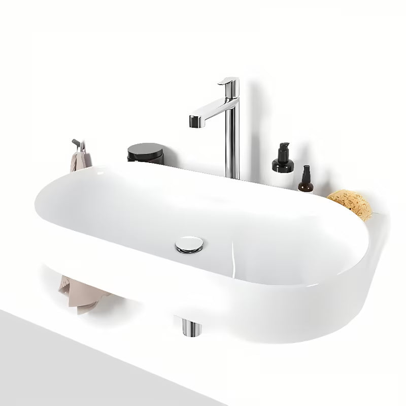 Biała cienkościenna ceramiczna umywalka wisząca Ravak Yard 80 bez przelewu z otworem na baterię stojącą pro.