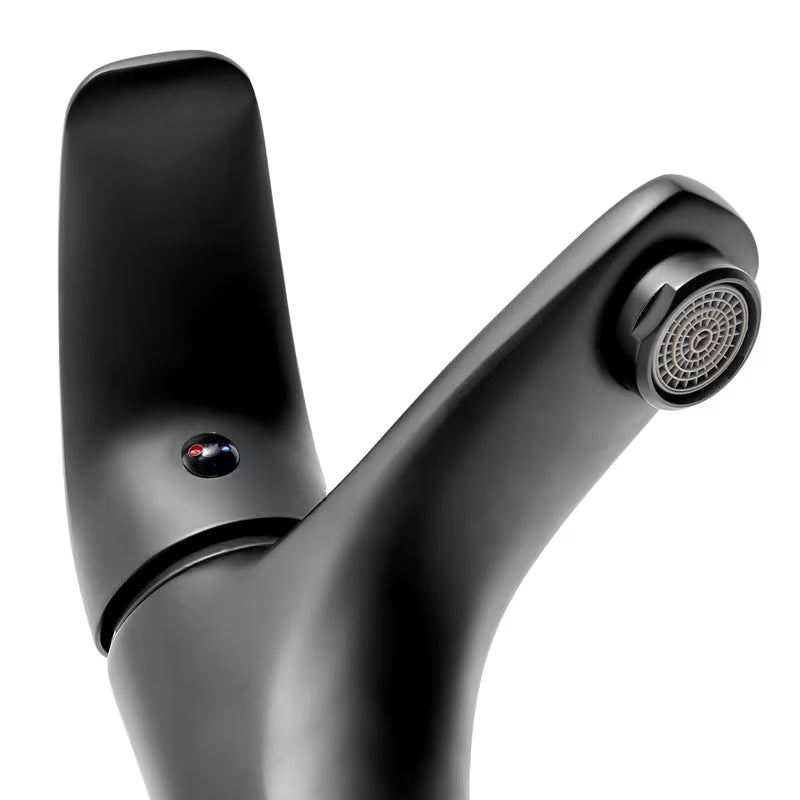 Czarna matowa bateria umywalkowa S-Line Pro w nowoczesnym designie