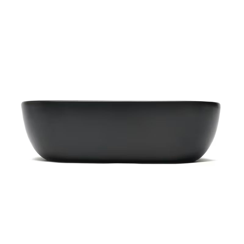 Matowoczarna ceramiczna umywalka nablatowa SAT Infinitio bez przelewu, owalny kształt 45,5x32,5 cm.