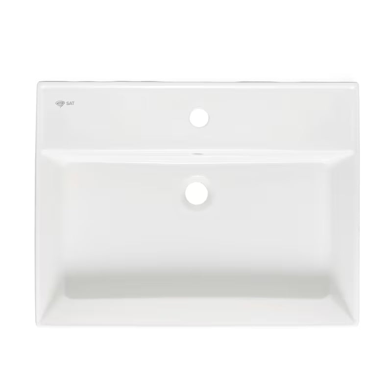 Biała ceramiczna umywalka wisząca SAT Infinitio 60,5x46,5 cm z przelewem i centralnym otworem pro na baterię.
