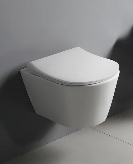 Białe miska WC wisząca Glacera Ava bez układu spłukującego z deską soft Close i ukrytym mocowaniem.