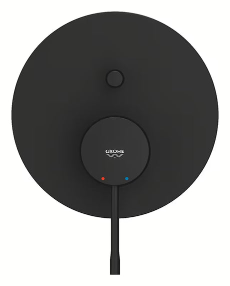 Podtynkowa prysznicowa i bateria wannowa Grohe Essence w wykończeniu phantom black z dźwignią.