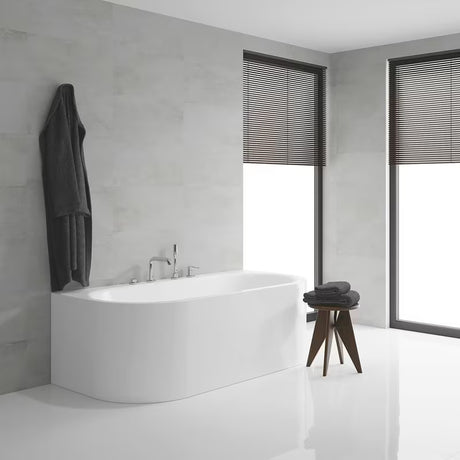 Chromowana czterootworowa bateria wannowa Grohe Essence New z prysznicem i dźwignią