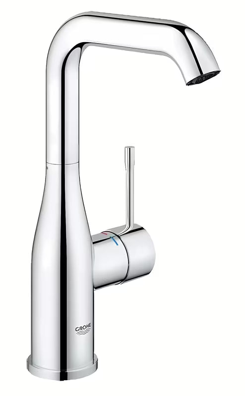 Wysoka bateria umywalkowa Grohe Essence New w wykończeniu chrom z obrotową wylewką i dźwignią.