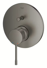Podtynkowa bateria prysznicowa Grohe Essence New w wykończeniu brushed hard graphite z 2-drożnym przełącznikiem.