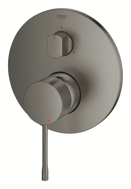 Podtynkowa jednouchwytowa bateria prysznicowa Grohe Essence New w kolorze brushed hard graphite z 3-drożnym przełącznikiem