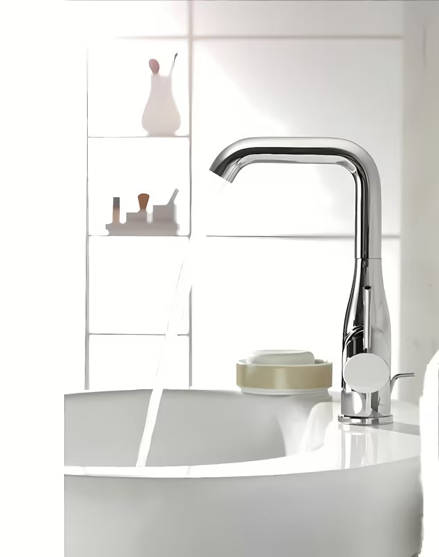 Grohe Essence New wysoka bateria umywalkowa w chromie z obrotowym ramieniem z korkiem spustowym