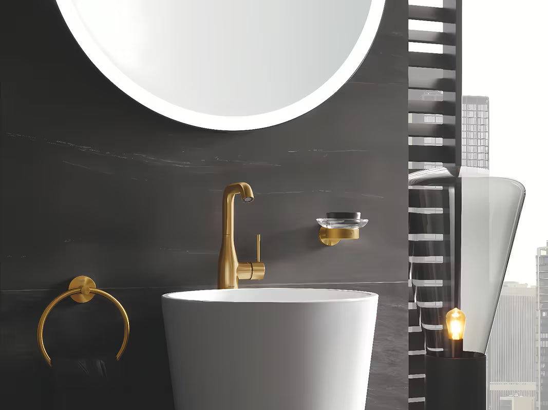 Grohe Essence New wysoka jednouchwytowa bateria umywalkowa w wykończeniu Brushed Cool Sunrise z obrotową wylewką