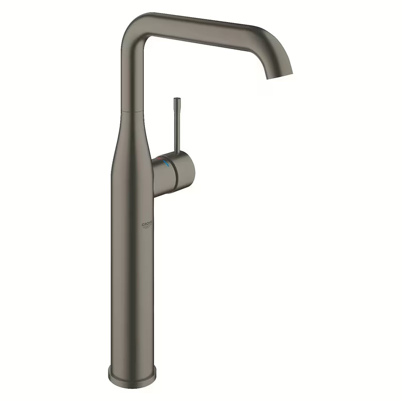 Wysoka bateria umywalkowa Grohe Essence New w wykończeniu brushed hard graphite z obrotowym ramieniem.