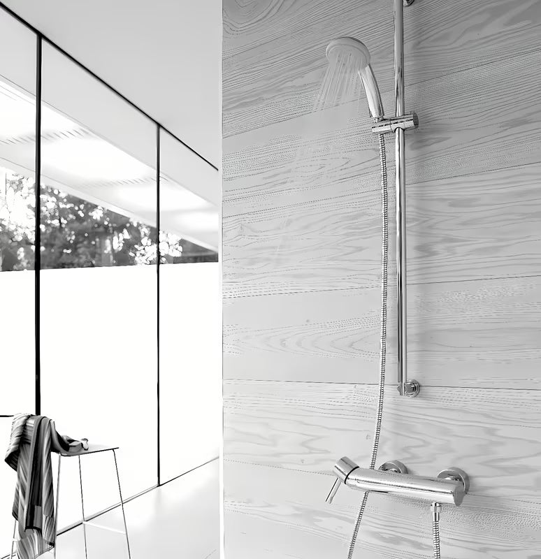 Ścienna jednouchwytowa bateria prysznicowa Grohe Essence New w wykończeniu chrom