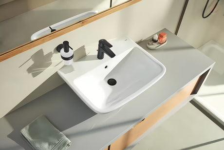 Dozownik do Mydła Grohe Essentials w matowoczarnym wykończeniu ze szklanym pojemnikiem i metalowym uchwytem