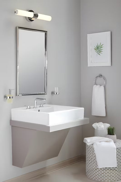 Chromowany uchwyt szklanki Grohe Essentials szklanka w komplecie z ukrytym mocowaniem