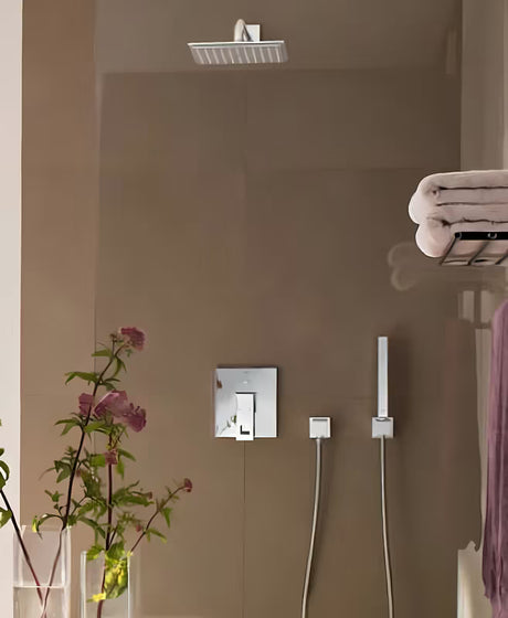 Zestaw wannowy Grohe Euphoria Cube w chromie ze słuchawką prysznicową, uchwytem i wężem prysznicowym Silverflex 1 250 mm.