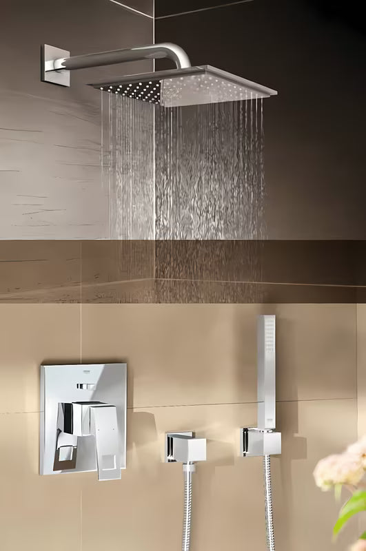 Kwadratowa deszczownica  Grohe Euphoria Cube 150 w chromie ze strumieniem Rain