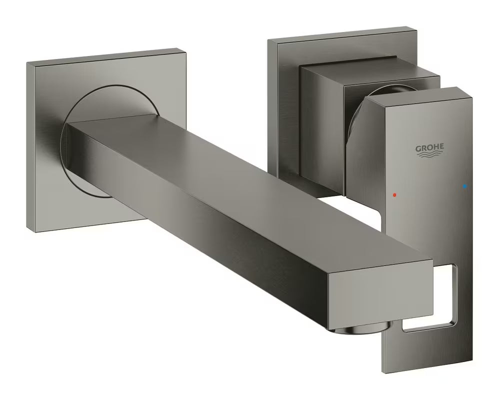 Podtynkowa ścienna bateria umywalkowa Grohe Eurocube w wykończeniu szczotkowany Hard Graphite o kwadratowym wzornictwie.
