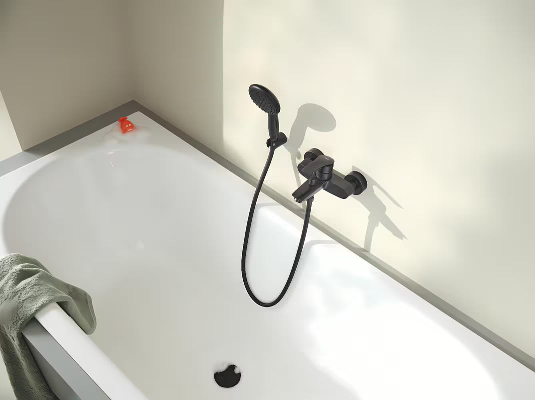 Grohe Eurosmart jednouchwytowa ścienna bateria wannowa w matowoczarnym wykończeniu z przełącznikiem wanna/prysznic