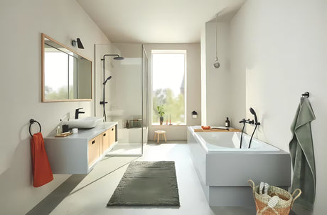 Grohe Eurosmart jednouchwytowa ścienna bateria wannowa w matowoczarnym wykończeniu z przełącznikiem wanna/prysznic