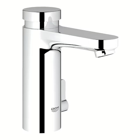 Chromowana samozamykająca bateria umywalkowa Grohe Eurosmart Cosmopolitan T z technologią Grohe EcoJoy.