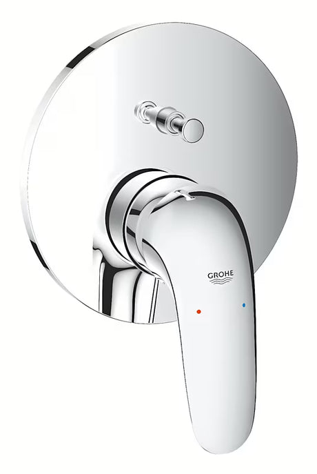 Podtynkowa prysznicowa/bateria wannowa Grohe Eurostyle Solid w wykończeniu chrom z dźwignią i 2-drożnym przełącznikiem.