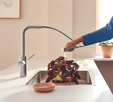 Grohe Blue Pure 2022 bateria zlewozmywakowa z funkcją filtracji w wykończeniu supersteel