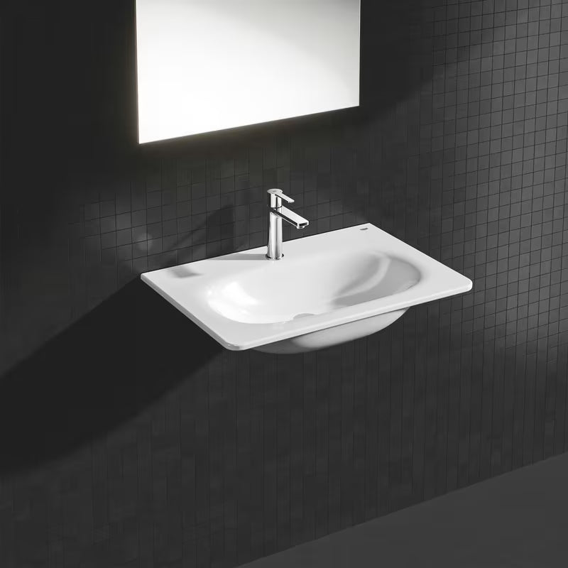 Chromowana jednouchwytowa bateria umywalkowa Grohe Lineare ze standardową wylewką