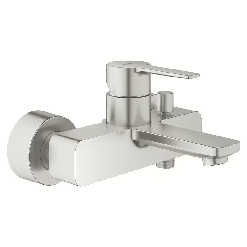 Ścienna bateria wannowa Grohe Lineare w wykończeniu supersteel z dźwignią sterującą