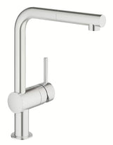 Bateria zlewozmywakowa Grohe Minta w wykończeniu supersteel z obrotową wylewką L i wyciąganą wylewką prysznicową.