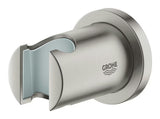 Ścienny uchwyt prysznicowy Grohe Rainshower z okrągłą rozetą w matowym wykończeniu ze stali nierdzewnej supersteel.