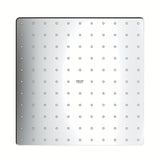 Chromowana deszczownica  Grohe Rainshower 310 Mono Cube o kwadratowym kształcie i strumieniu PureRain.