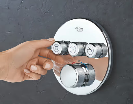 Podtynkowa termostatyczna bateria prysznicowa Grohe Grohtherm smartcontrol w wykończeniu chrom z trzema zaworami