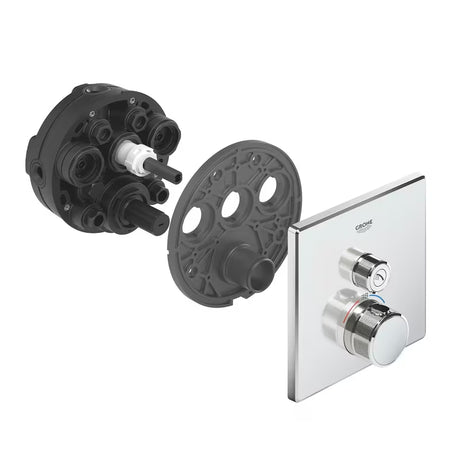 Chromowana podtynkowa termostatyczna bateria prysznicowa Grohe Grohtherm smartcontrol z przyciskiem sterującym smartcontrol