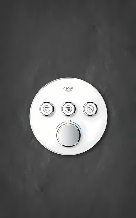 Podtynkowa termostatyczna bateria prysznicowa Grohe Grohtherm smartcontrol w wykończeniu Moon White
