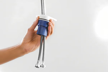 Bateria zlewozmywakowa Grohe Start 2021 w wykończeniu supersteel z wysoką obrotową wylewką i wyciąganą wylewką.