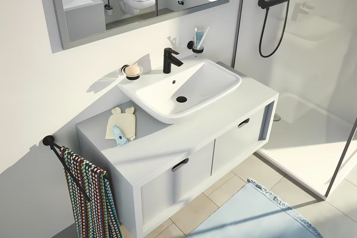 Grohe Start uchwyt na ręczniki w matowej czerni, z dwoma ruchomymi ramionami i ukrytym mocowaniem