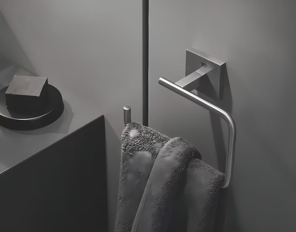 Uchwyt na Ręczniki Grohe Start Cube Accessories w wykończeniu supersteel z ukrytym mocowaniem
