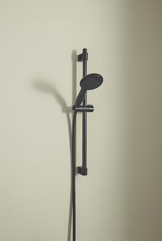 Zestaw prysznicowy Zestaw prysznicowy Grohe Tempesta 110 w matowej czerni ze słuchawką prysznicową, drążkiem i wężem prysznicowym