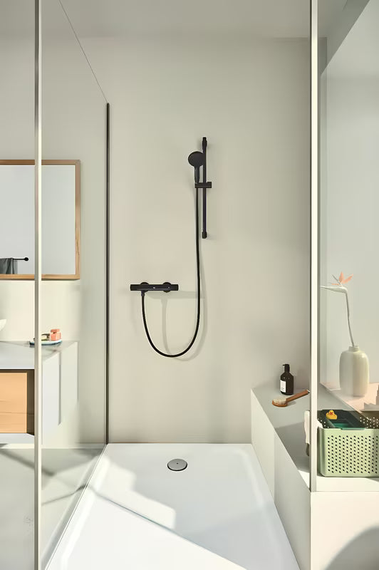 Zestaw prysznicowy Zestaw prysznicowy Grohe Tempesta 110 w matowej czerni ze słuchawką prysznicową, drążkiem i wężem prysznicowym